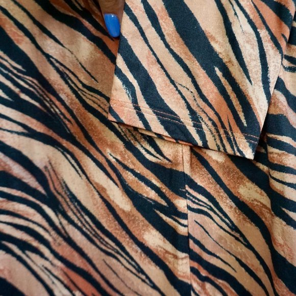 NEW Leith Long Sleeve Minidress - Tiger Print Sz M - Picture 6 of 9